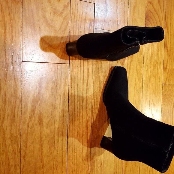 Stuart Weitzman Women's Boots - Picture 4 of 4